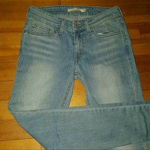 Levis 711 Skinny Jeans